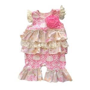 Giggle Moon Pink & Cream floral ruffle Romper 3 Months (3-6)